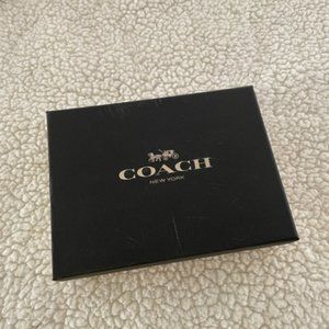 Coach wristlet wallet